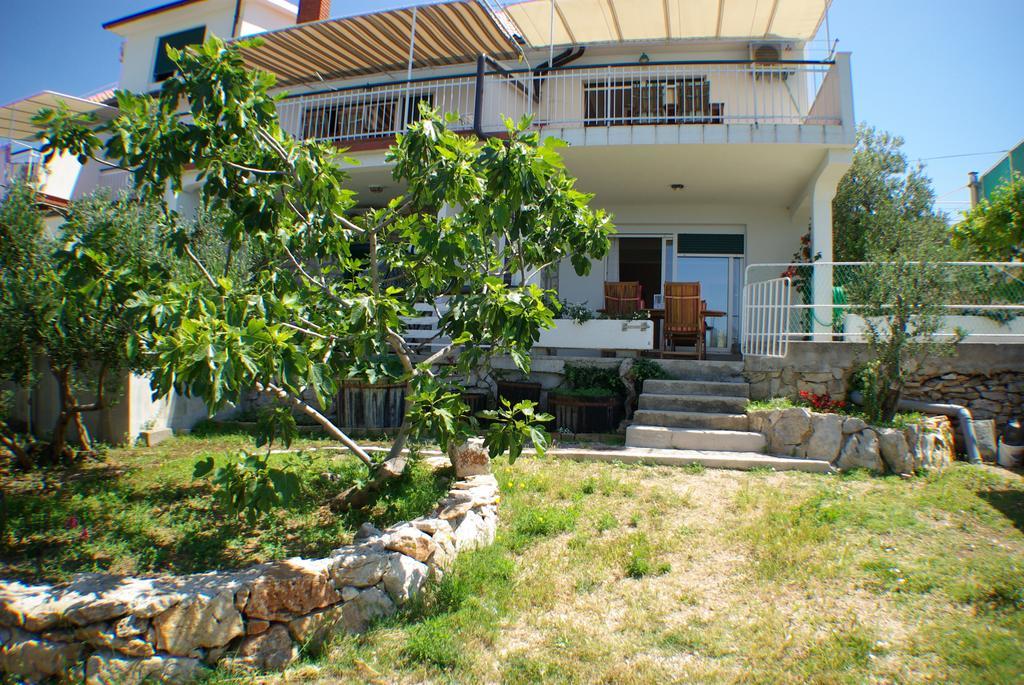 Apartments Vilma Murter Bagian luar foto